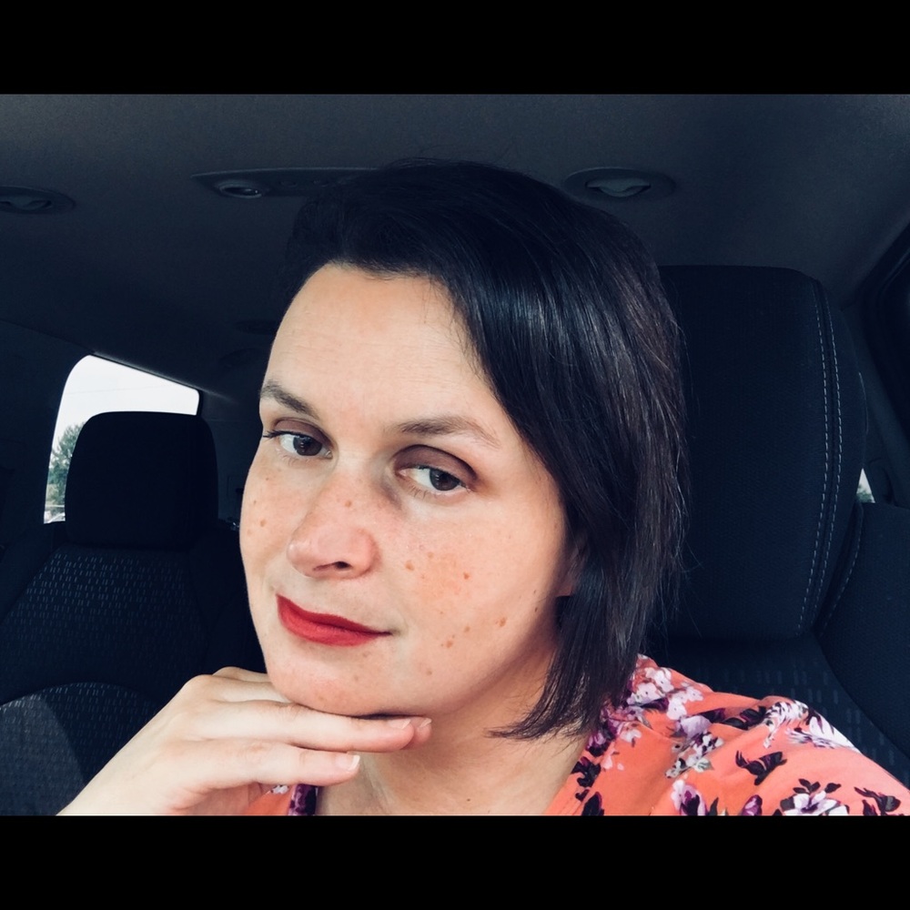Meet your Posher, Constance